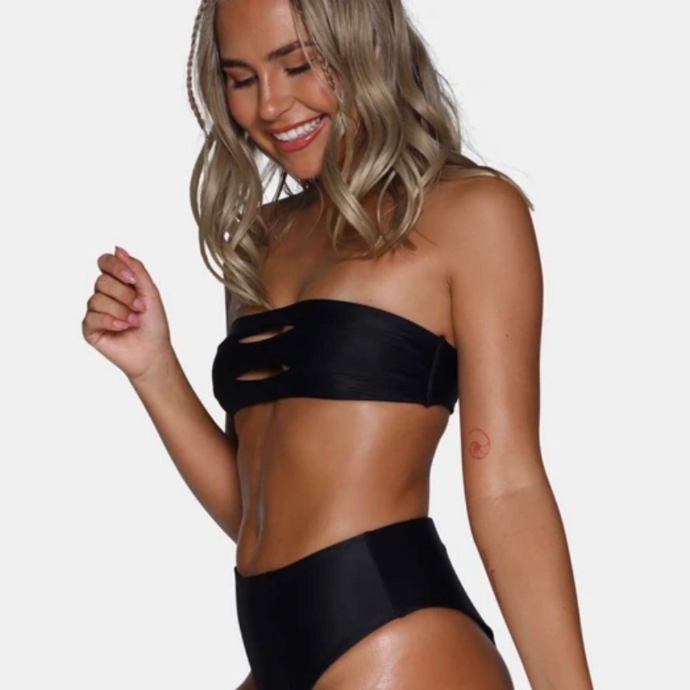 MOANA BIKINI TOP - TUBE TOP - COLA